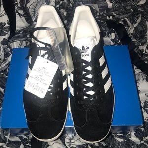 Women’s Adidas Gazelle